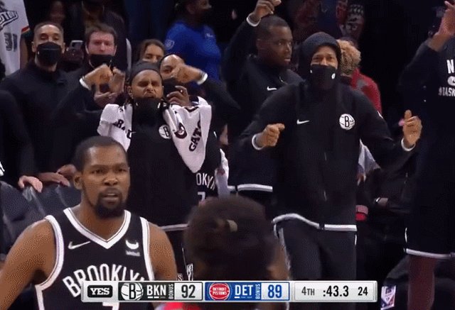 1636282454764021608.gif 1.gif